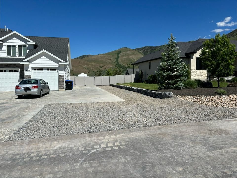 Gravel driveway landscape improvement